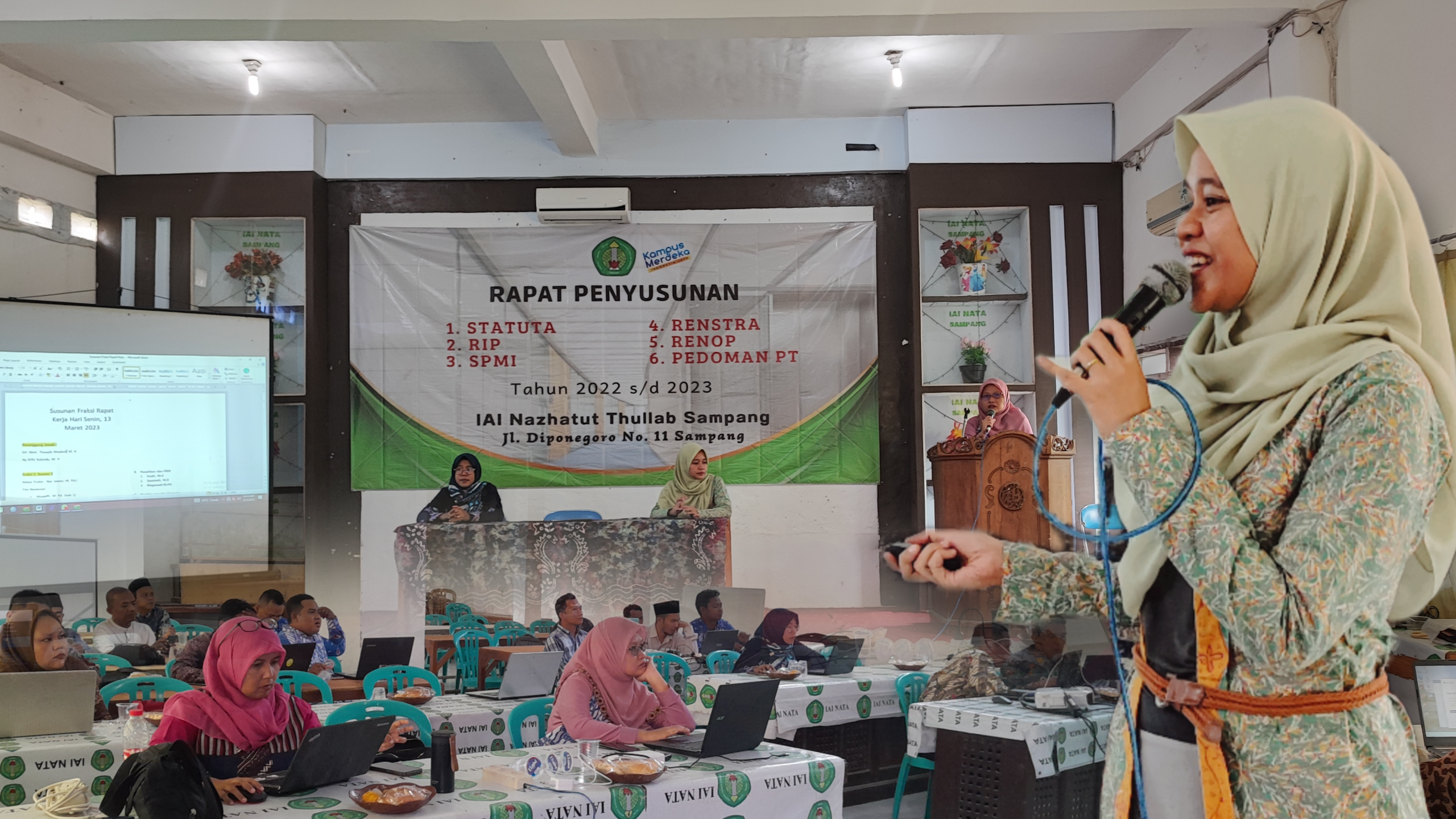 RAPAT KERJA PENYUSUNAN DOKUMEN PERGURUAN TINGGI IAI NATA SAMPANG