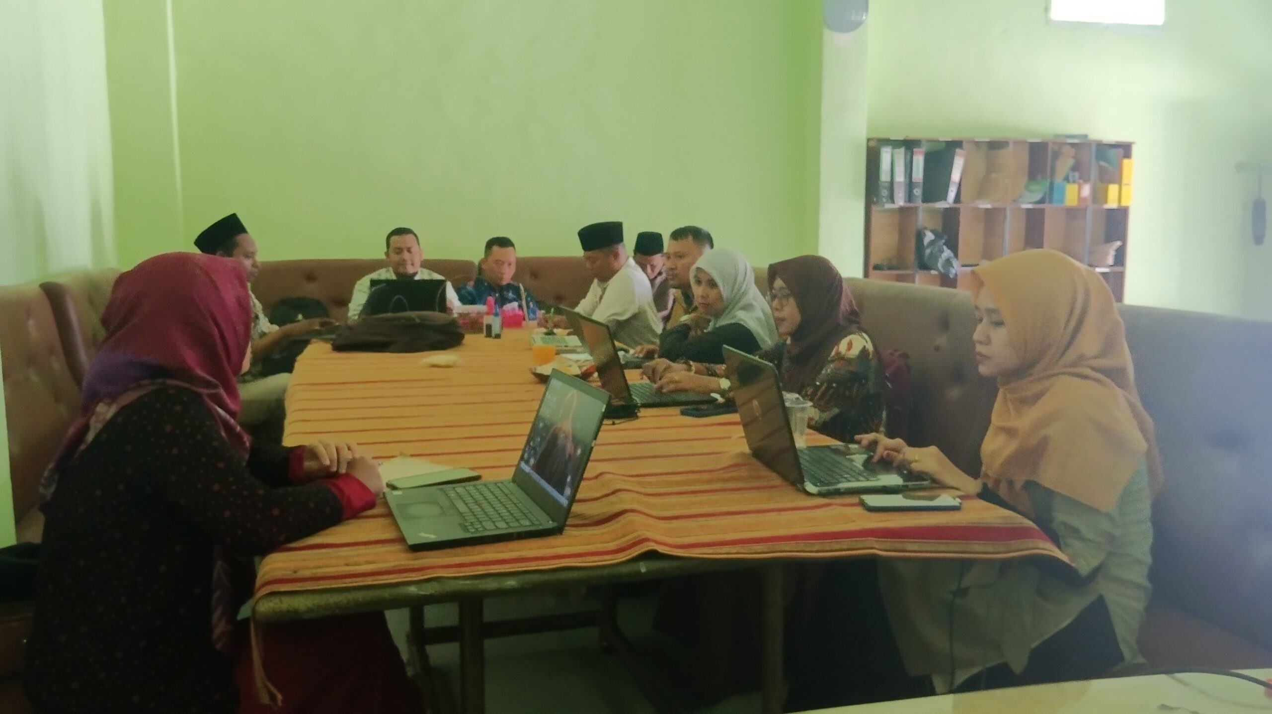 Gelar Rapat Evaluasi Internal Perkuliahan dalam upaya meningkatkan kualitas Pendidikan